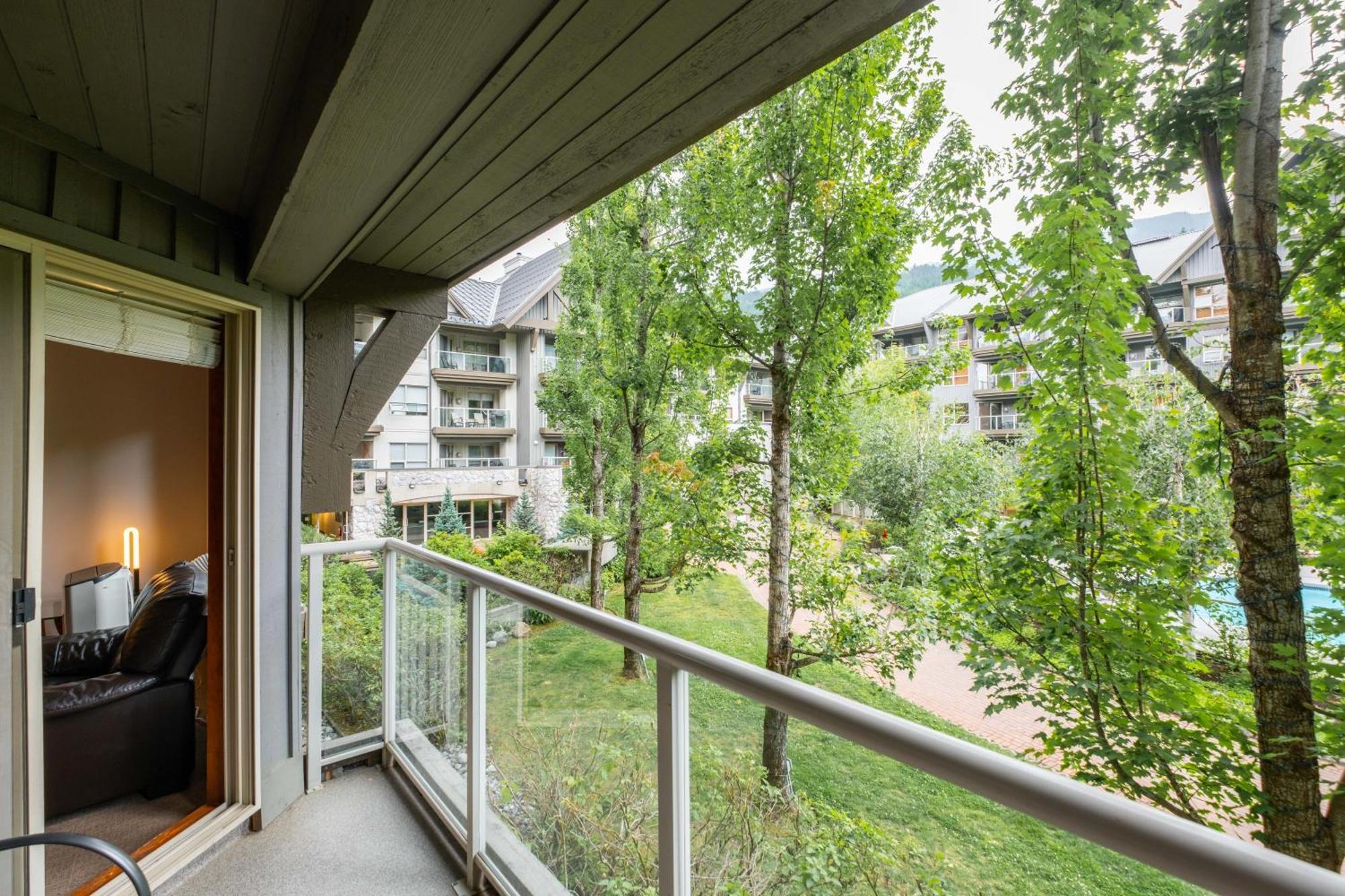 The Aspens By Outpost Whistler 빌라 외부 사진